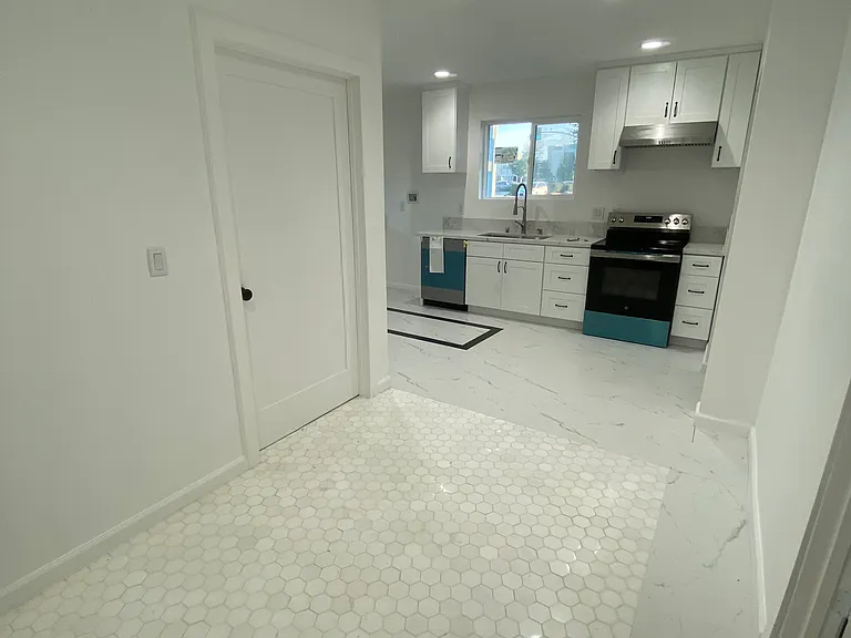 17985 Cashew St #B — Photo 4