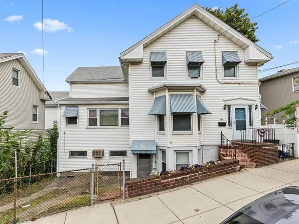 8 Crescent Ave, Chelsea, MA 02150
