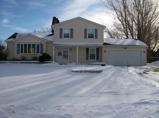 93 Essla Dr, Rochester, NY 14612