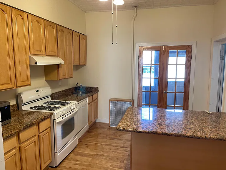 115 Hauxhurst Ave #1 — Photo 17