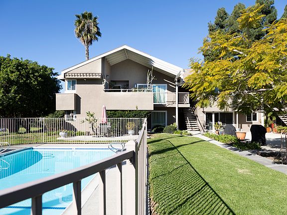 4th image of 2517 Navarra Dr Unit 2E