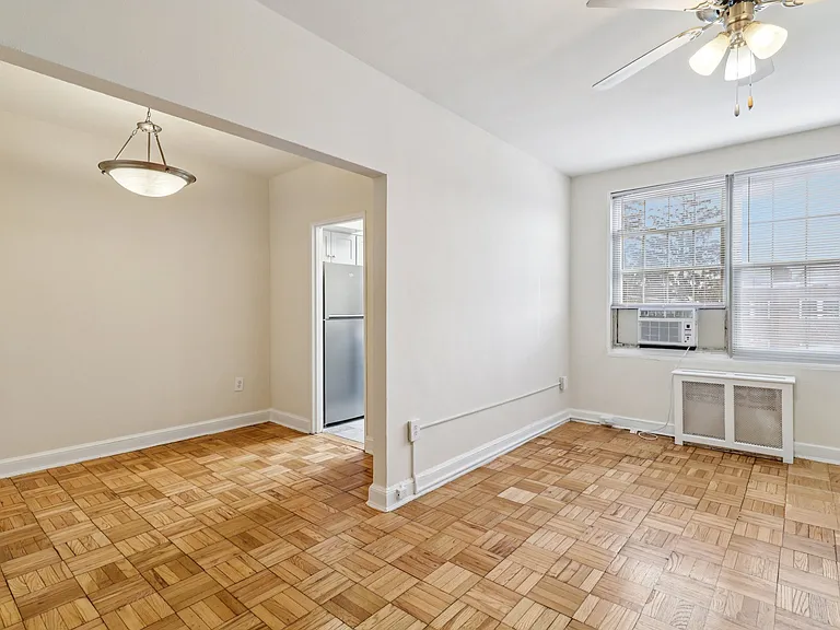 1401 Sheridan — Photo 20