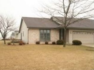 1722 Shannon Dr, Janesville, WI 53546