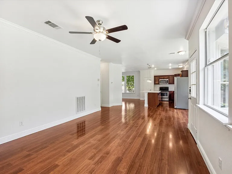 2926 Winchester Dr — Photo 22