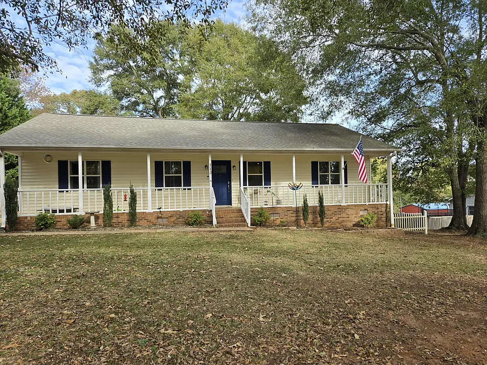 113 Moss Ln