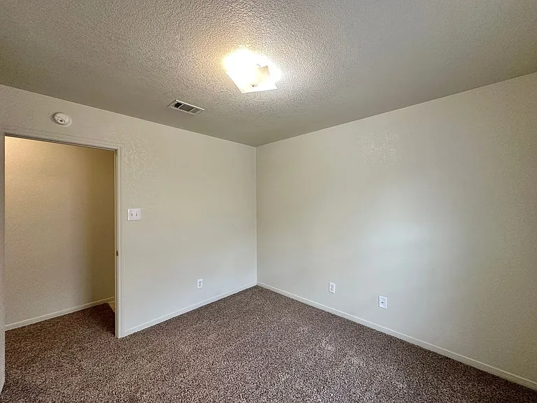 1712 Aztec Trce — Photo 12