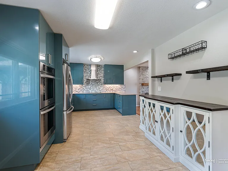 3661 Slopeview Dr — Photo 16