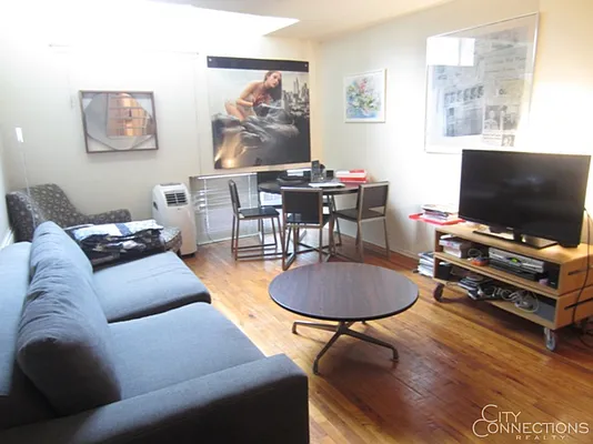 Rented by City Connections Realty | media 1