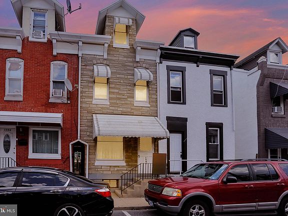 2nd image of 1541 Moss St