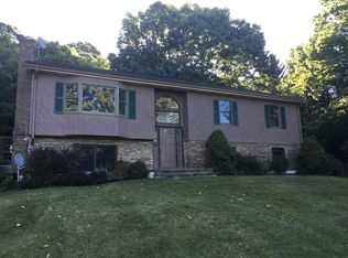 73 Beaver Rd, Lagrangeville, NY 12540