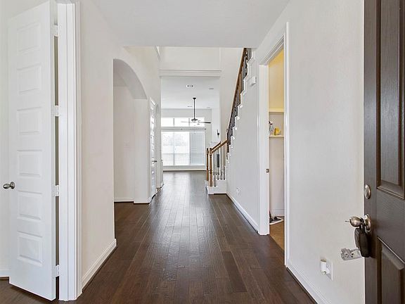 2nd image of 15703 Windsor Bluff Drive