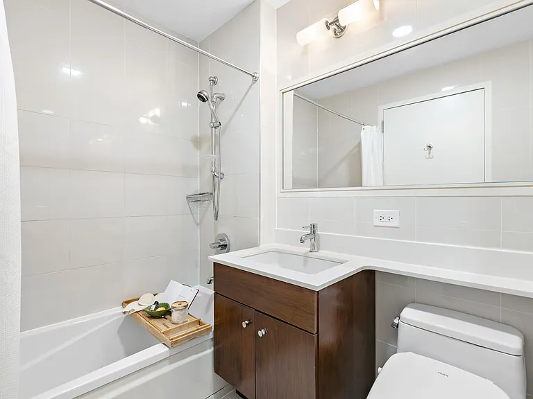 14 Hope St #3A — Photo 17