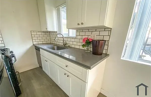 2 bed, 600 sqft, $2,800 — Photo 3