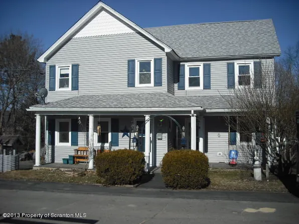 29 Gilbert St, Carbondale, PA 18407