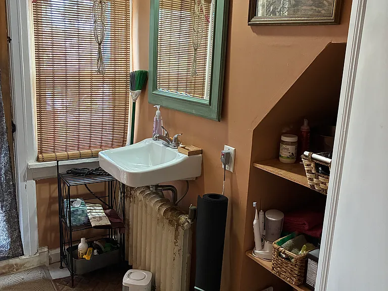 2514 Market St #5 — Photo 17