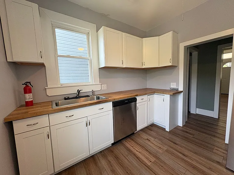 535 Marie Ave — Photo 7