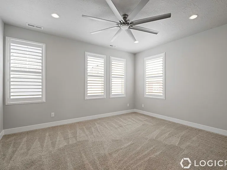 7862 S 5440 W — Photo 15