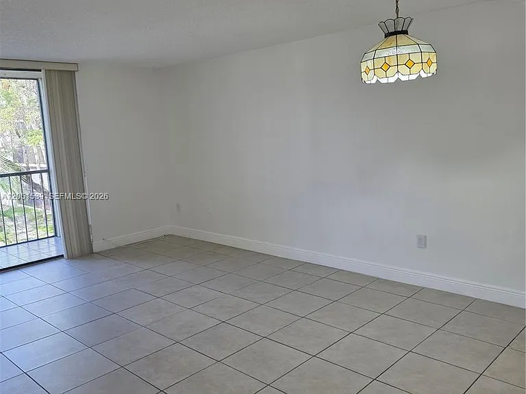 8025 SW 107th Ave #202 — Photo 17