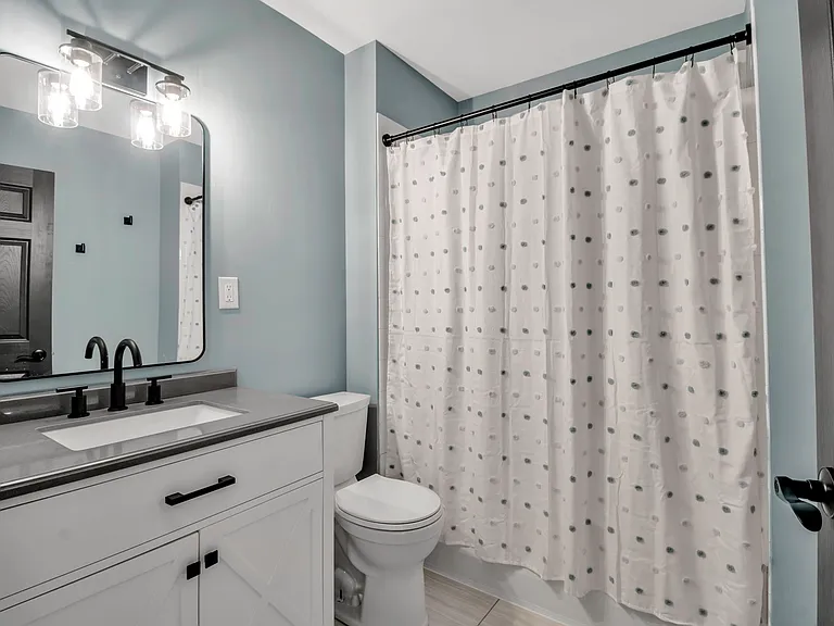 26 Roanoke Pkwy — Photo 17