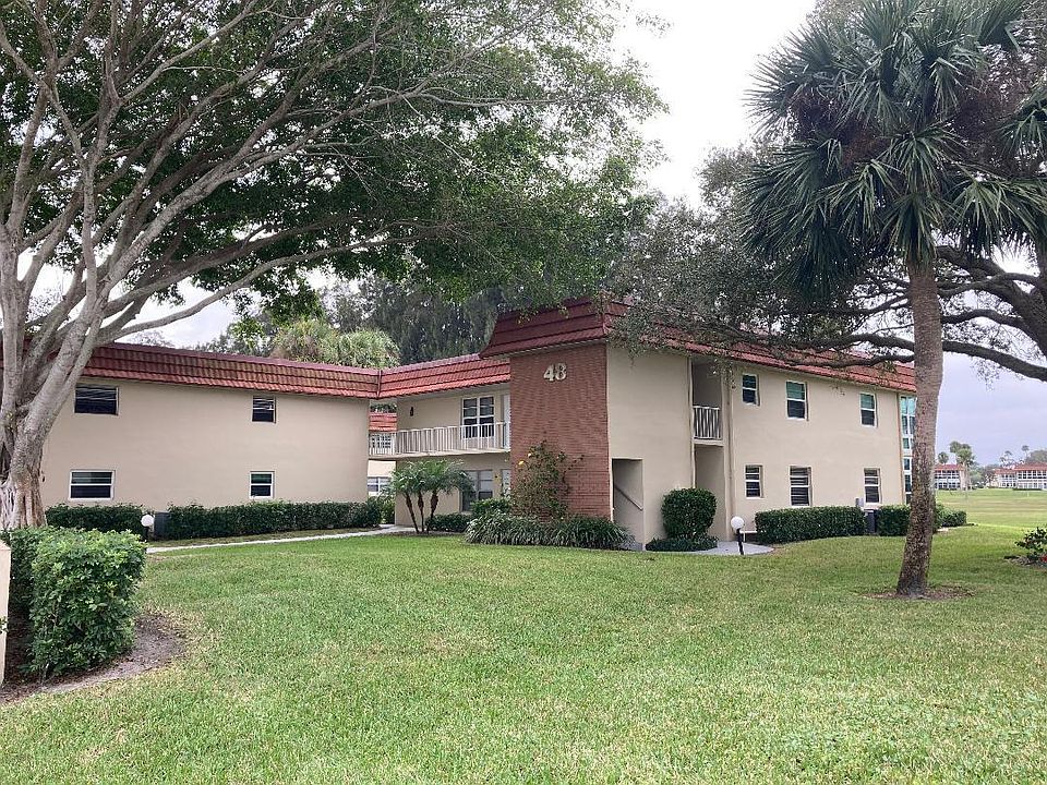 1st image of 48 Woodland Drive #103