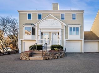37 Constitution Ln #13, Danvers, MA 01923
