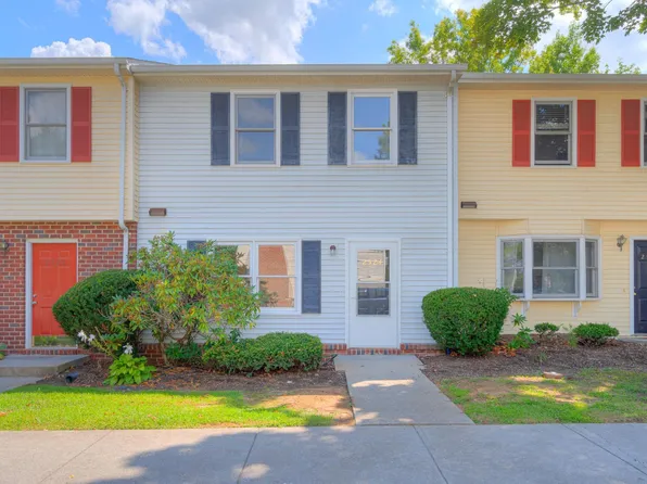 2524 Ridge Rd, Blacksburg, VA 24060