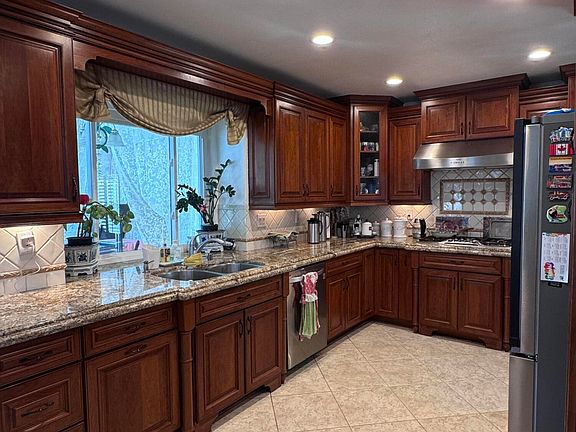 5th image of 410 Sinaloa Rd