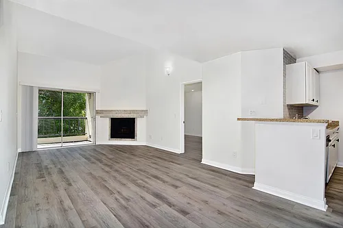 21500 Burbank Blvd Photo 1
