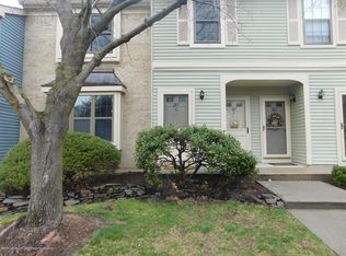 261 Grassmere Ct, Aberdeen, NJ