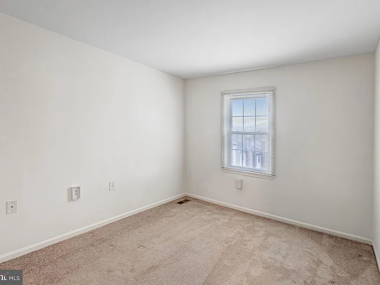 11337 Cromwell Ct — Photo 15