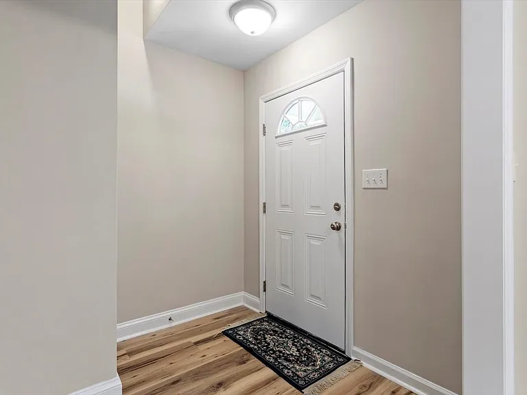 1611 Poole Rd — Photo 13