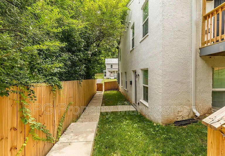 79 Horner St #2 — Photo 15