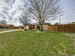 1034 Barton Ave, Glenn Heights, TX 75154