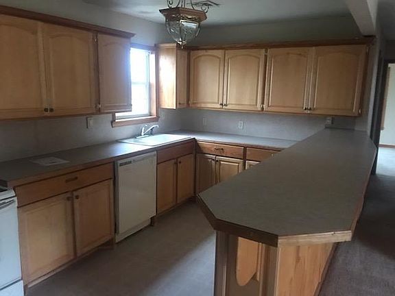 2nd image of 806 NW 34th St