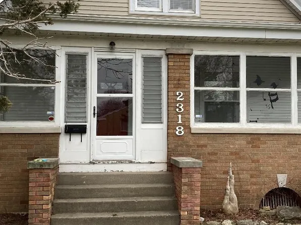 2318 Logan St, Rockford, IL 61103