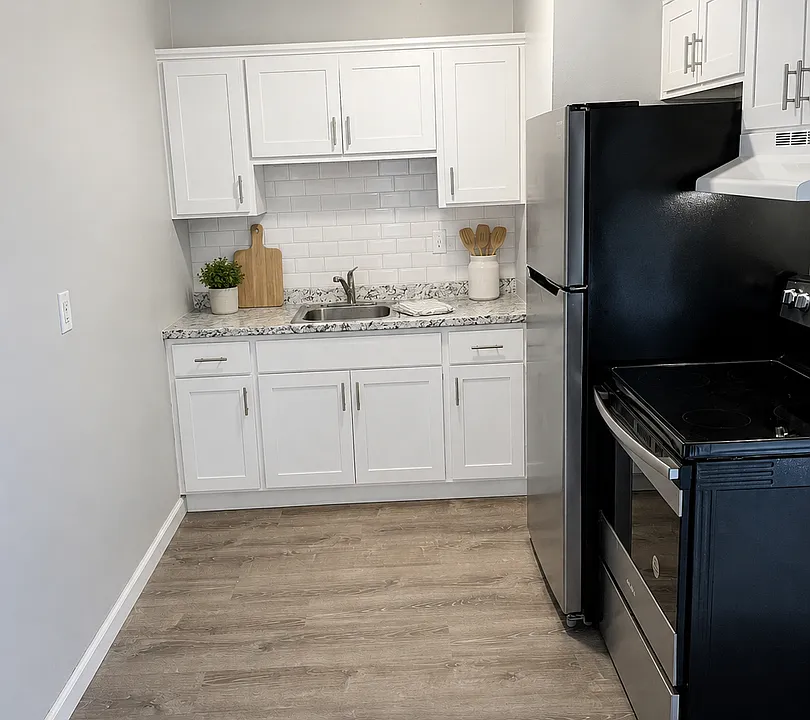 5640 Pardee