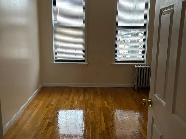 753 E 223rd St #9 — Photo 7