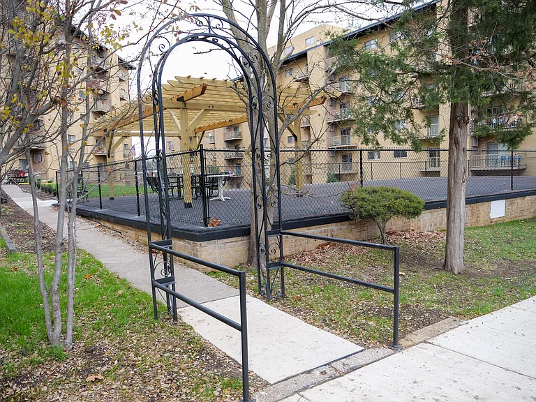 Drexeline Apartments — Photo 6