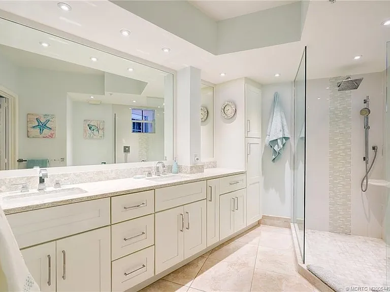 5750 NE Island Cove Way #3302 — Photo 15