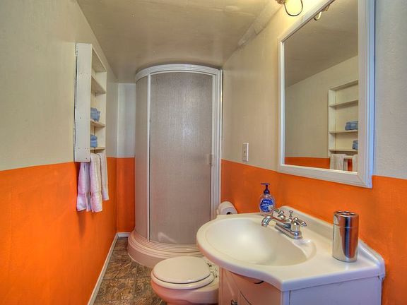 2nd image of 3370 Mission Blvd