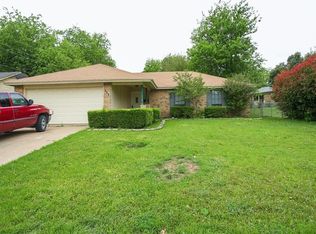 217 N Prairie View Rd, Crowley, TX 76036