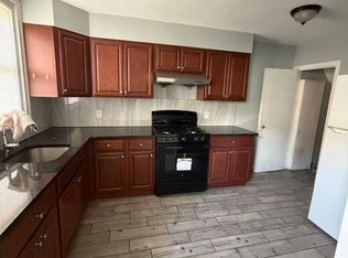 (Undisclosed Address), Philadelphia, PA 19136