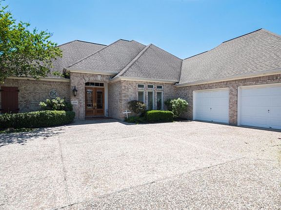 2nd image of 2709 River Oaks Dr