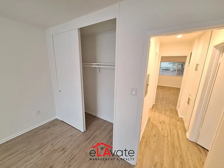 12625 Pacific Ave #4 — Photo 11