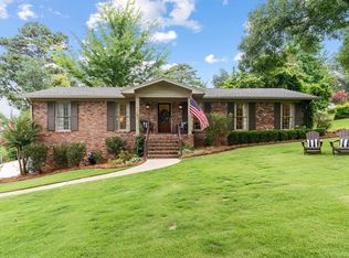1202 Green Glen Rd, Vestavia Hills, AL 35216