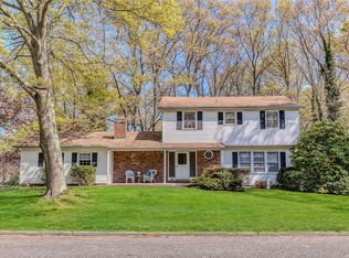 5 E End Rd, Rocky Point, NY 11778