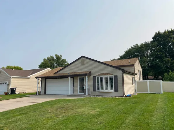 3005 33rd St, Columbus, NE 68601