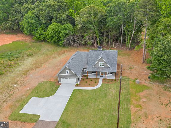 4th image of 321 Ridgewood Rd