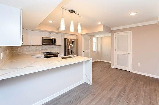 4th image of 726 N 19th St #5