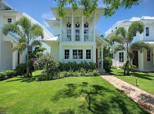 450 6th St S, Naples, FL 34102